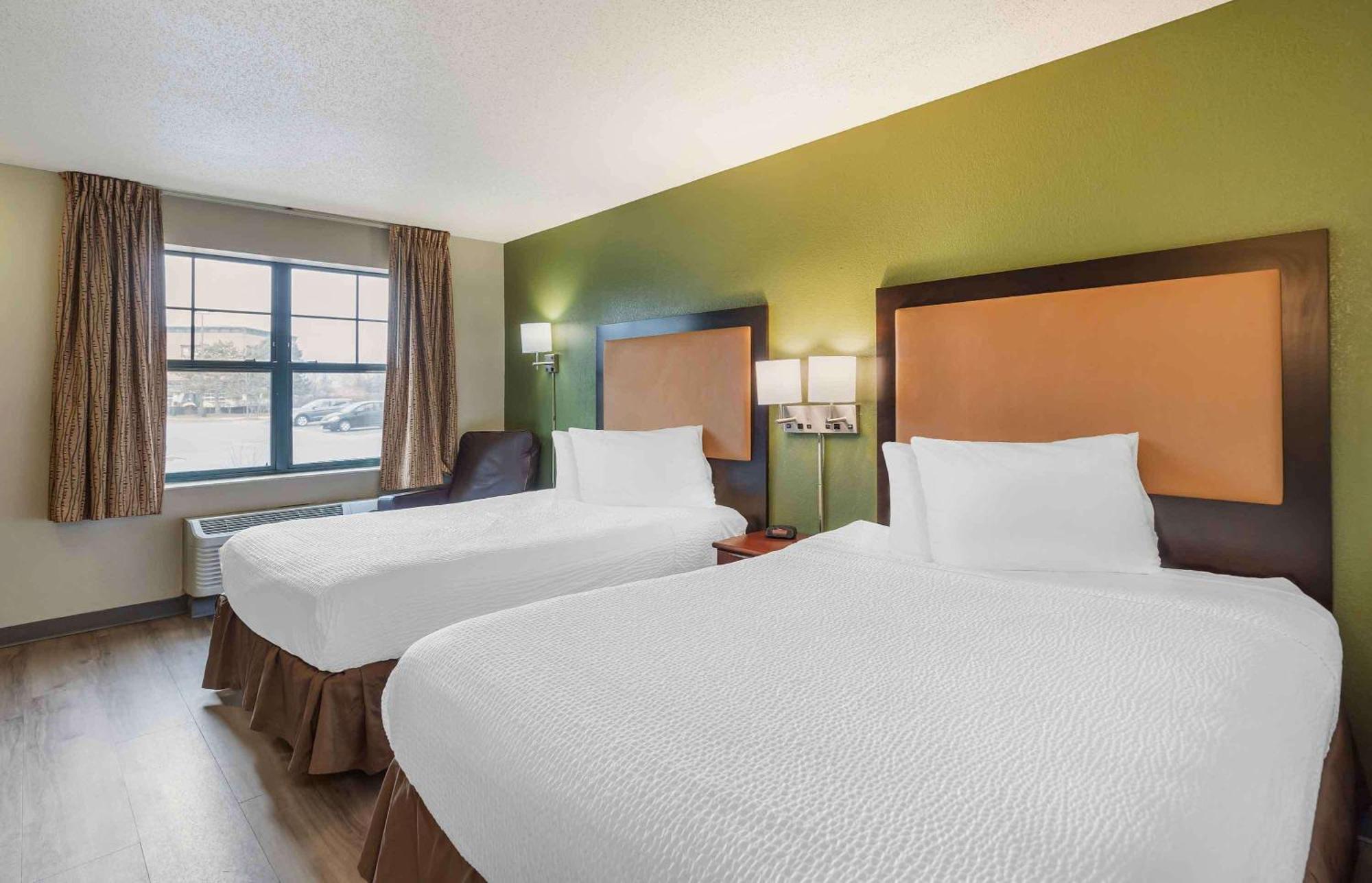 Extended Stay America Suites - Chicago - Woodfield Mall Шаамбург Экстерьер фото